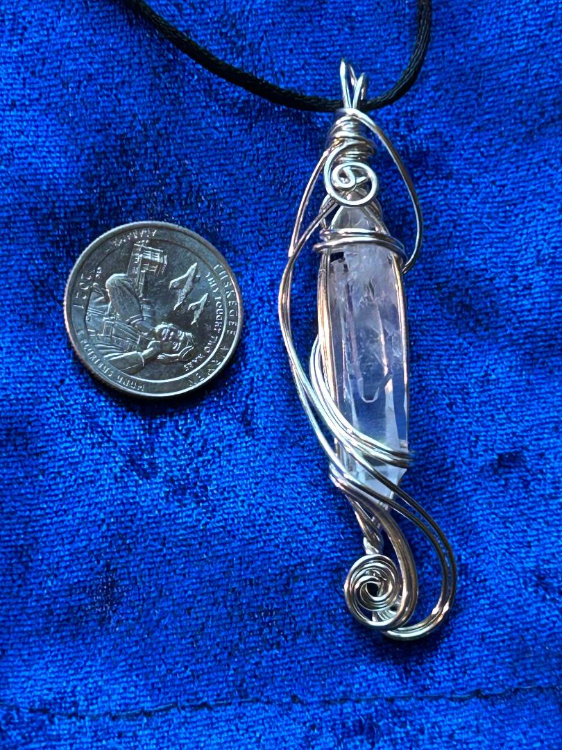 wirewrapped quartz crystal