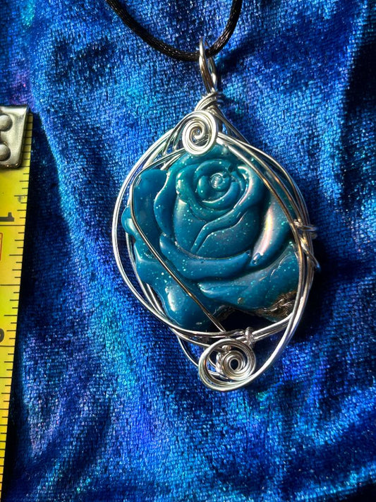 Blue rose pendant inspired by qhht